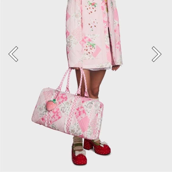 🍒SOLD🍒 Strawberry Shortcake Quilted Weekender Bag by Dolls kill - Picture 2 of 15